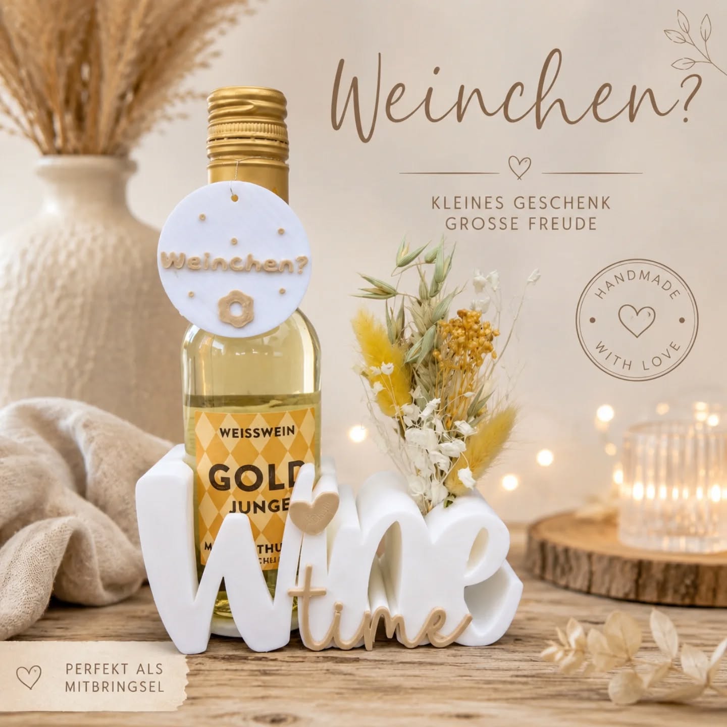 ***Neu im Lädchen*** Unser 3D Drucker war wieder fleißig am Wochenende. 🌸🌸🌸 Sucht ihr noch ein kleines Mitbringsel? Gern könnt ihr auch Rotwein bekommen. 🌸🌸🌸 Abgabe natürlich gern auch ohne Wein. Die 3d Druck ist vom der lieben @herzwerk79 🙂🙂🙂 #handmadeshop #etsyshop #verkaufsschrank